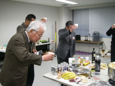 [�n���U�O���N�L�O�̐V�N��Ǝ��܎��ʐ^�W]