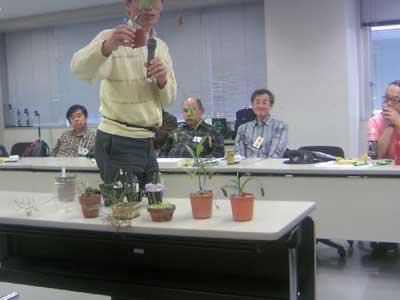 [�Q�O�P�P�H���A���������ʐ^�U]